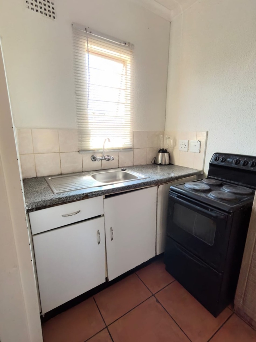 2 Bedroom Property for Sale in Roodepan Northern Cape